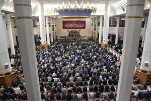 امروز دنیا از عظمت ملت ایران حیرت‌زده است/ راه و مکتب قائد امت همچنان ادامه دارد