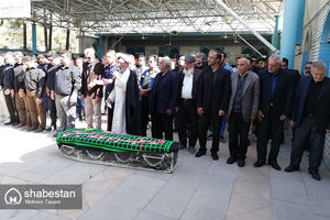 پیکر هنرمند عروسک گردان «مینا» تشییع شد