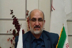نصب 150 تصویر دانش آموز شهید در سطح شهر قم در حال انجام است 