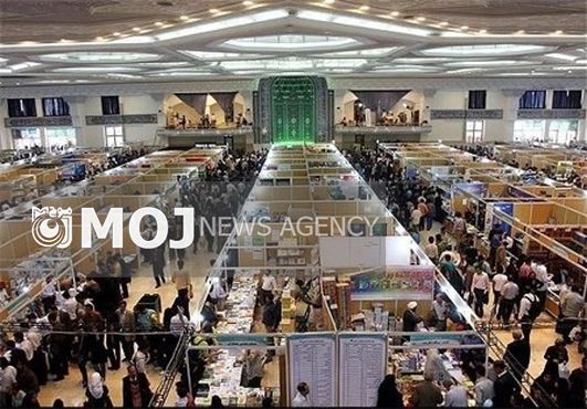 بازدیدکنندگان از نمایشگاه قرآن با سبک زندگی ایرانی - اسلامی آشنا می شوند