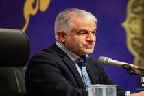 استاد امین پور همیشه علم دفاع از انقلاب را بر می افراشت