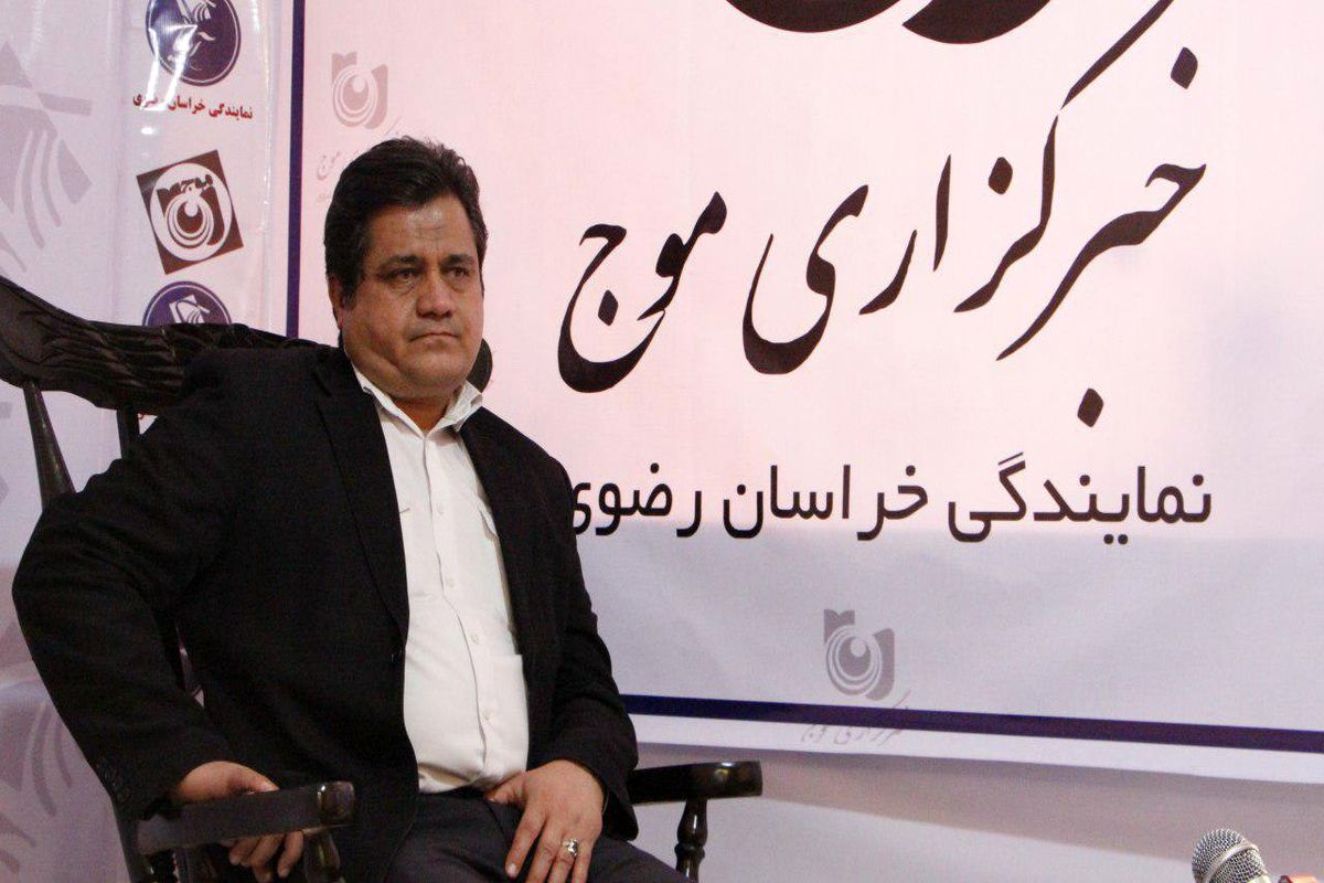 کارگردان تیاتر اکتشافات