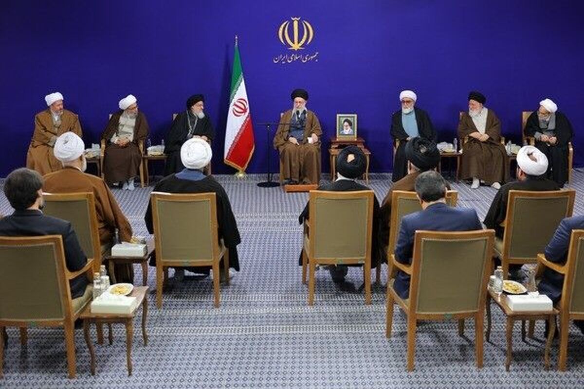دیدار اعضای برگزارکننده سالگرد آیت‌الله میلانی با رهبر انقلاب