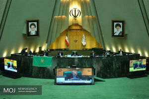 شهید مدرس مجلس را مرجع بحث های جدی برای مصالح کشور می دانست