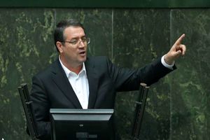 ما به صورت لحظه ای قیمت کالاها را کنترل و رصد می کنیم!