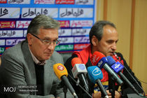 فقط کسانی که دلشان با باشگاه است در پرسپولیس می‌مانند