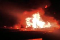 آتش‌سوزی شدید در لوله‌های انتقال نفت در«حمص» سوریه اتفاق افتاد