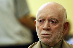 قوه قضائیه غارتگران بیت‌المال را در هر لباس و مقامی محاکمه کند