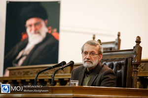 ترامپ صلح‌طلب  نباید از تهدید و جنگ سخن بگوید