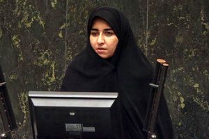 پیگیری طرح‌های عمرانی ورزشی ایلام در دیدار نماینده استان با وزیر ورزش