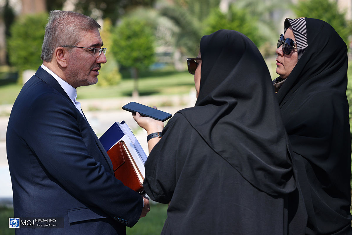 حاشیه جلسه هیات دولت - ۵ مهرماه