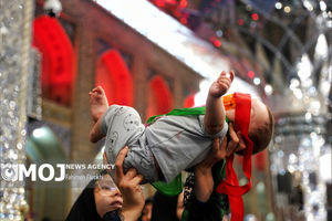 برپایی مراسم شیرخوارگان حسینی در حرم رضوی + فیلم