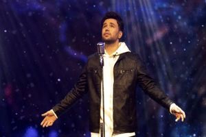 احسان یاسین در برج میلاد ملودی‌های رمضانی می‌خواند