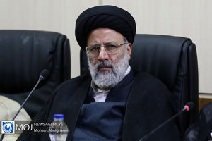 حاشیه سازی‌ها نباید دست‌اندرکاران مبارزه با فساد را گرفتار کند