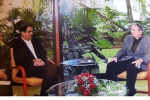 وزیر بهداشت پیام کتبی روحانی را به رئیس جمهور کوبا تقدیم کرد