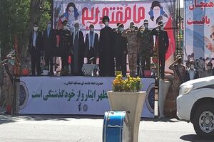 رژه خودرویی نیروهای مسلح در اردبیل برگزار شد 