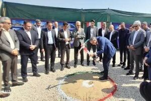 کلنگ احداث هنرستان زمزم در شهرک پیامبر اعظم بندرعباس به زمین زده شد