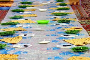 تدارک سفره افطار برای مسافران نوروزی در دزفول