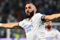 بنزما: صحبت از قهرمانی هنوز زود است