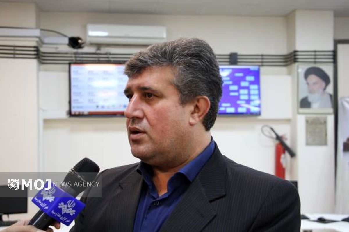 آزاد حکمت