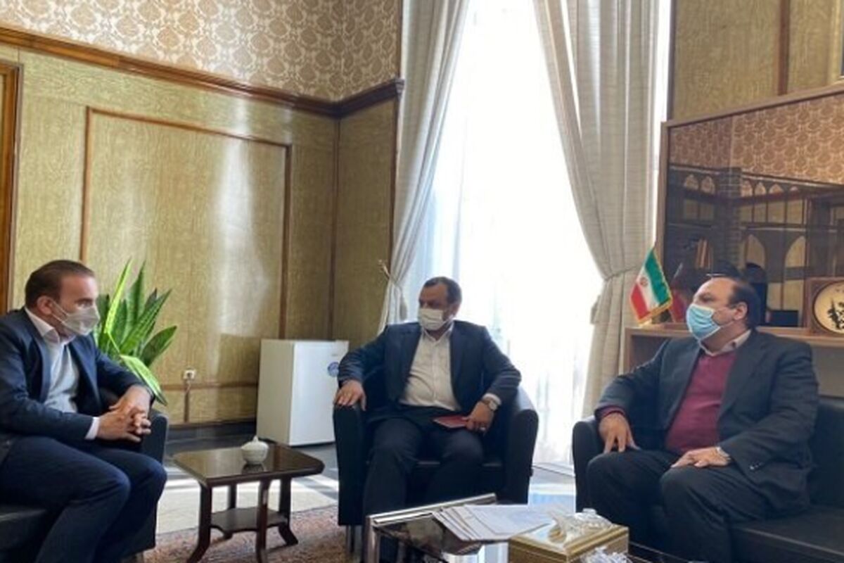 دیدار وزیر اقتصاد با رئیس کل سازمان نظام پزشکی ایران