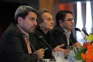 آسیب پذیر بودن دولت در برابر فشارهای اقتصادی / شعار بازگشت عزت به پاسپورت ایرانی محقق نشد