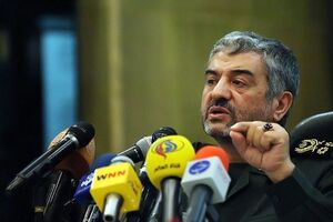 آمریکا پایگاه های منطقه ای خود را به شعاع 2 هزار کیلومتری برد موشک های ایران منتقل کند