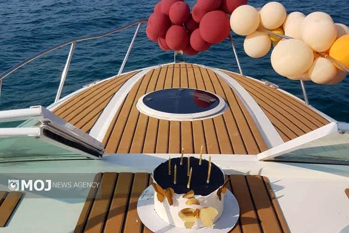 قایق تفریحی