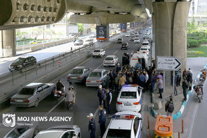 بازسازی صحنه زورگیری در بزرگراه صدر توسط متهمین پرونده