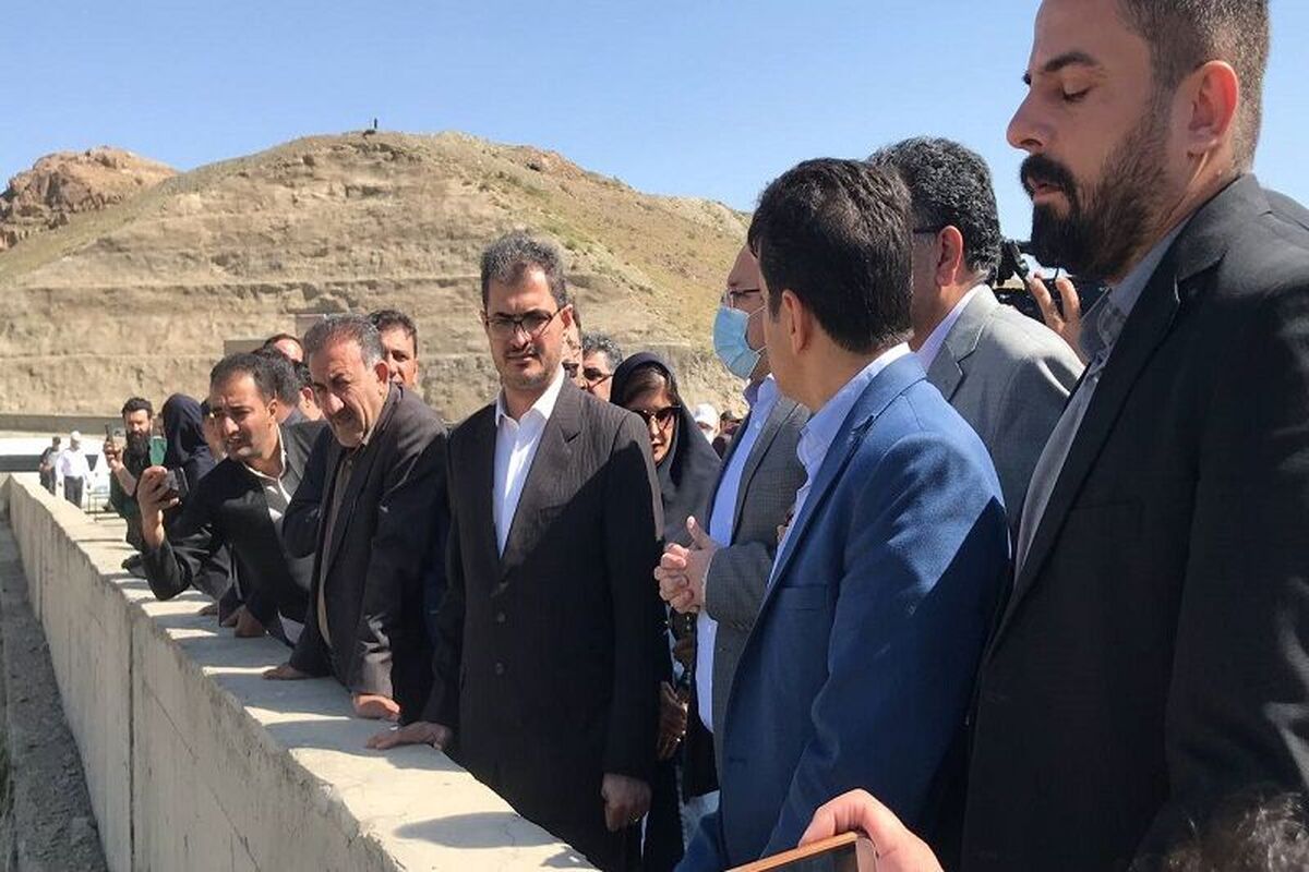 بازدید زارعی کوشا از سد سیازاخ