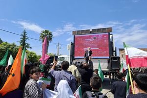 مردم ایران با تأسی از فرهنگ عاشورا زیر بار ذلت نمی‌روند