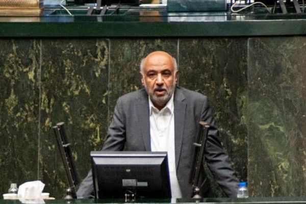 مجلس به وزیر تعاون، کار و رفاه اجتماعی کارت زرد داد