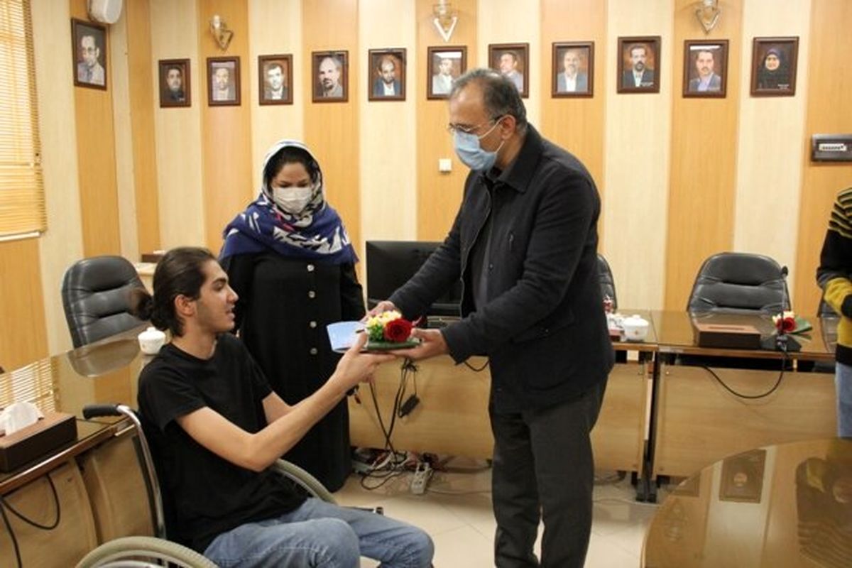 دانشجویان معلول