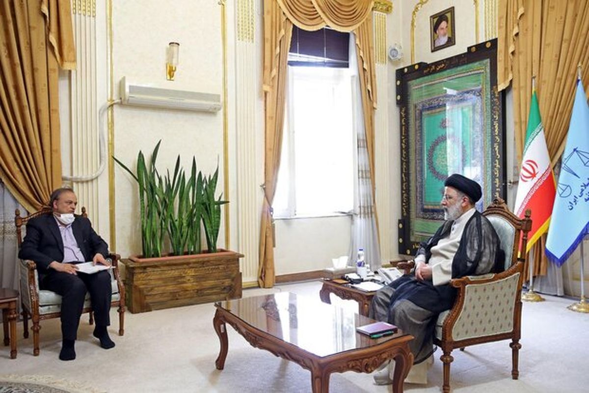 دیدار آیت الله رئیسی با وزیر صمت