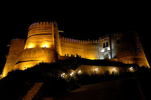 آخرین وضعیت قلعه فلک الافلاک/ یک تیم مشاور فنی در حال بررسی شرایط قلعه ساسانی است