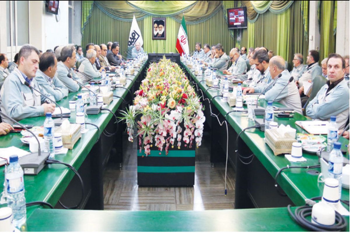 فولاد مبارکه گواهینامۀ استانداردهای مدیریتی را کسب کرد