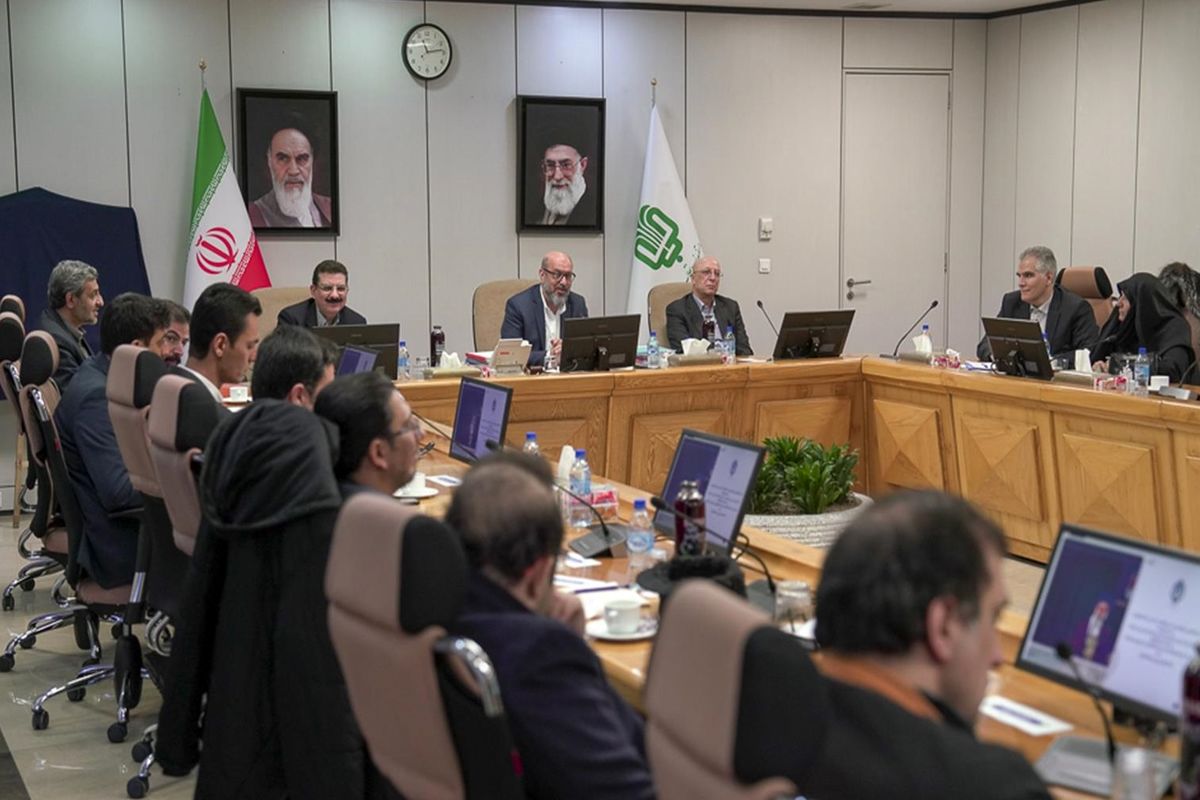 ر ئیس بنیاد مستضعفان