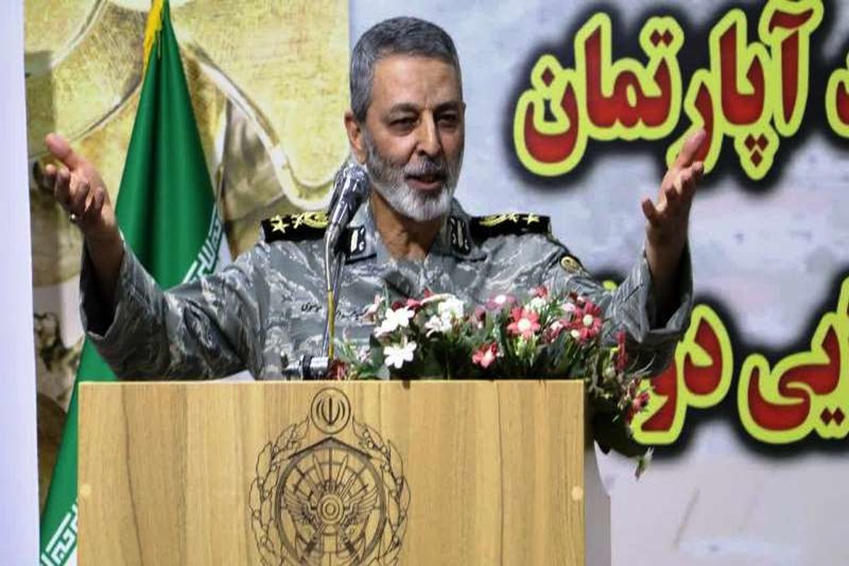 فرمانده کل ارتش در نوشهر