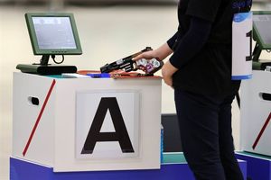 برکناری دبیرکل فدراسیون جهانی تیراندازی از سمتش