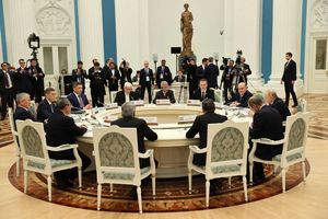 دیدار روسای هیات‌های شرکت‌کننده در اجلاس نخست وزیران سازمان همکاری شانگهای با رییس‌جمهور روسیه