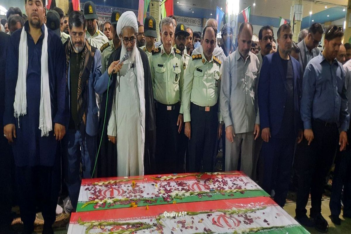 شهدای حادثه تروریستی سیب و سوران در زابل تشییع شد