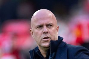 آینده مبهم سرمربی هلندی لیورپول پس از شکست خانگی