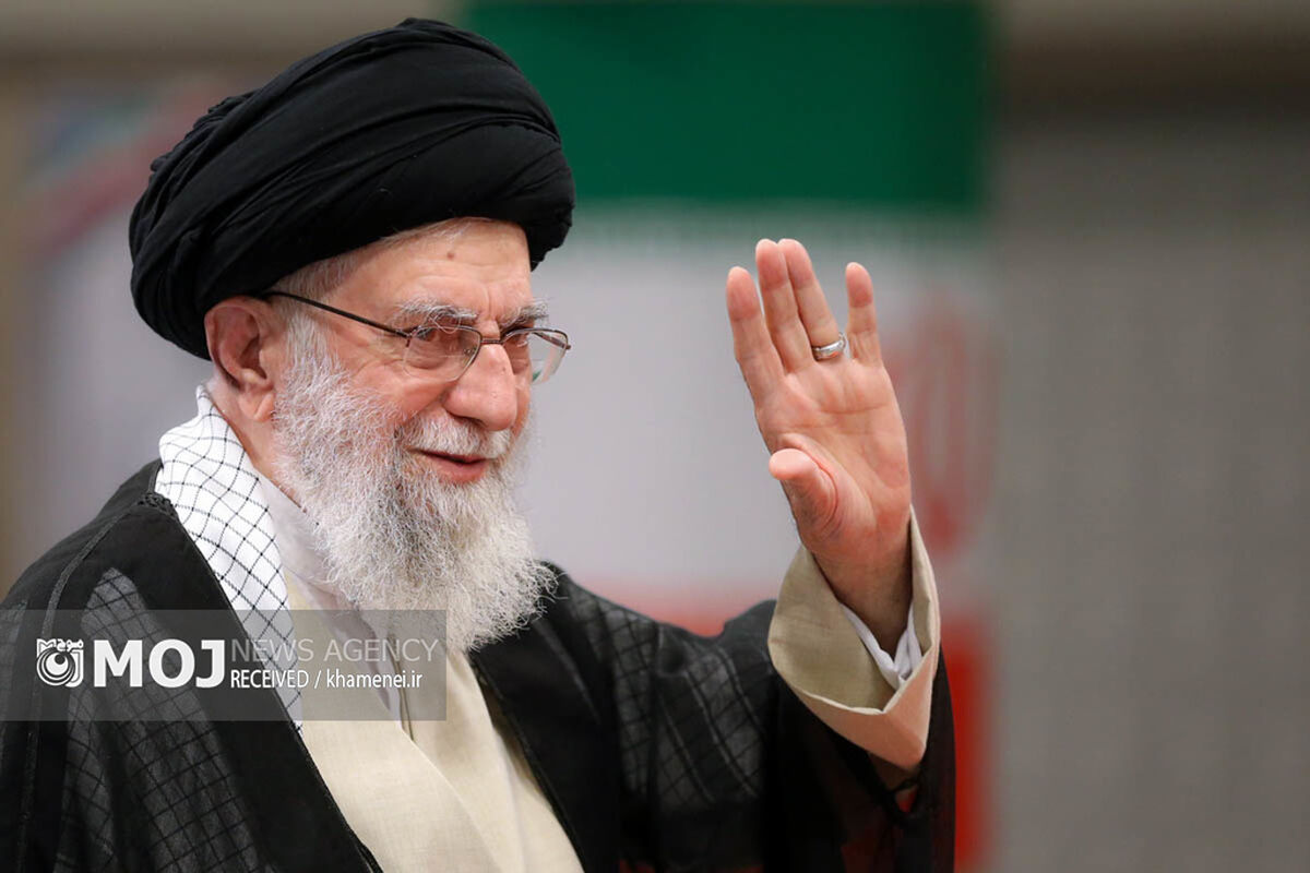 حضور مقام معظم رهبری در دور دوم انتخابات ریاست جمهوری چهاردهم