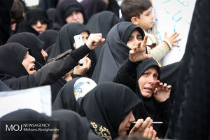 تجمع اعتراضی به تصویب «FATF» در مقابل مجلس