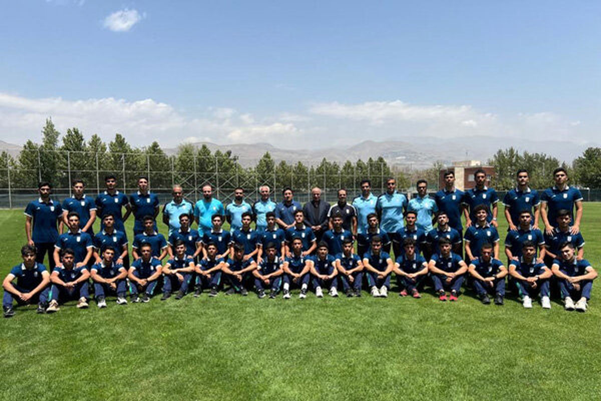 رئیس فدراسیون فوتبال با کادر فنی و بازیکنان تیم نوجوانان دیدار کرد
