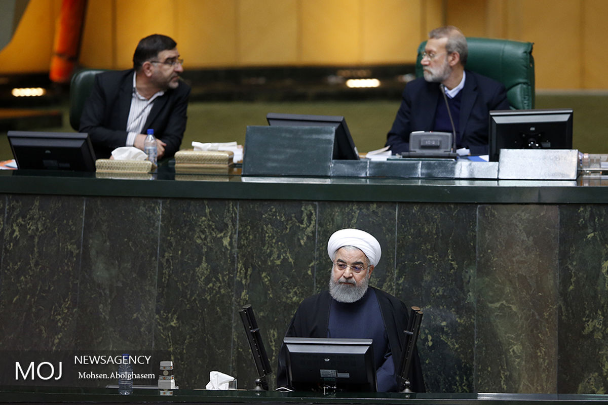 تقدیم لایحه بودجه سال ۹۷ به مجلس توسط رییس جمهوری