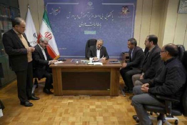 وزیر آموزش و پرورش با فزهنگیان دیدار کرد