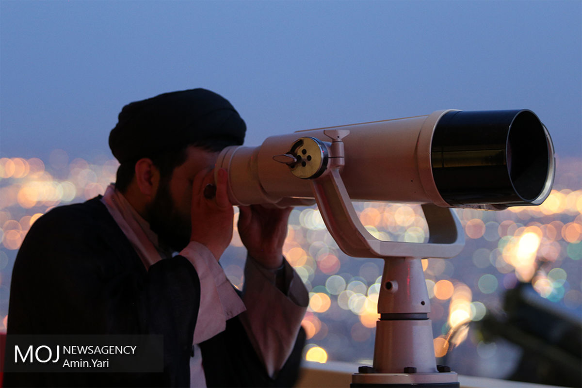 رصد هلال ماه شوال ۱۴۳۹ قمری از فراز برج میلاد تهران