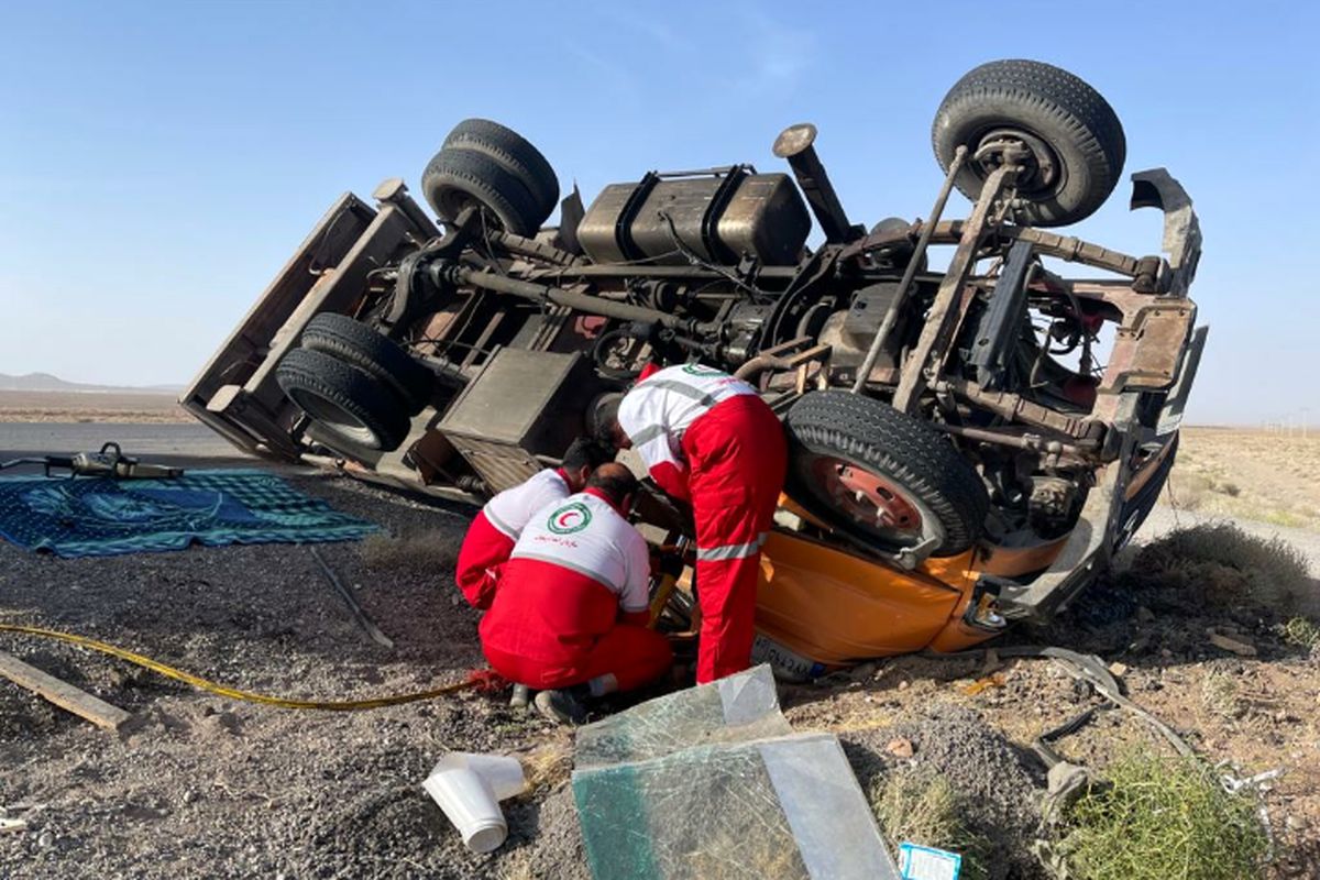 هلال احمر یزد