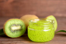 مزایای استفاده از کیوی برای پوست + طرز تهیه ماسک کیوی